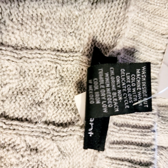 Lane Bryant Cable Knit Pullover V Neck Sweater - Picture 6 of 6